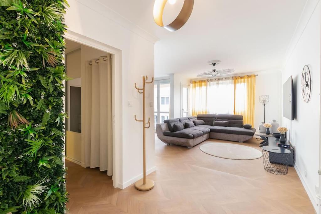 Cabana & Le Grand Appartement Lumineux Mâcon Extérieur photo